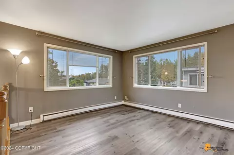 6406 E 31st Ave, Anchorage, AK 99504 photo 2