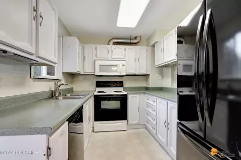 6406 E 31st Ave, Anchorage, AK 99504 photo 29