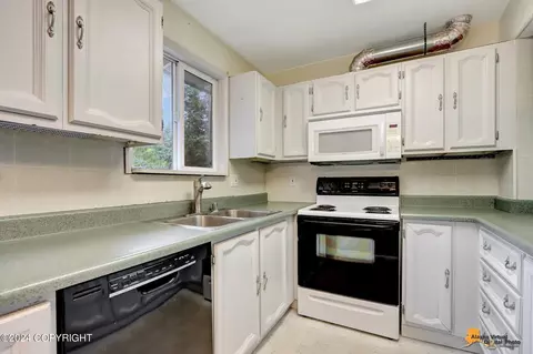 6406 E 31st Ave, Anchorage, AK 99504 photo 30
