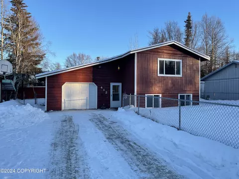 412 Linwood Ln, Kenai, AK 99611
