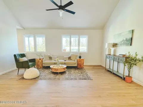 35735 Dana Bayes St, Soldotna, AK 99669