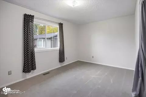 Bedroom - 3131 Rosalind Loop, Anchorage, AK 99507 photo 3 of 4