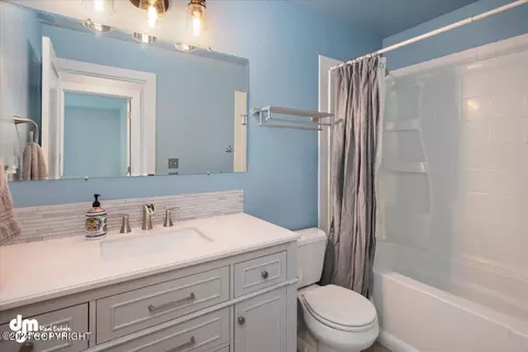 Bath - 3131 Rosalind Loop, Anchorage, AK 99507 photo 2 of 3