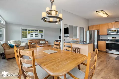 Dining - 3131 Rosalind Loop, Anchorage, AK 99507 photo 3 of 3