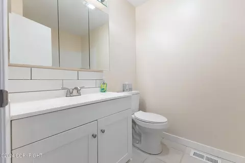1849 Bellevue Loop, Anchorage, AK 99515 photo 22