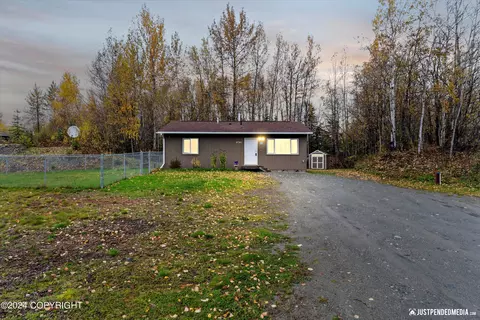 4741 Roca Rd, Wasilla, AK 99623