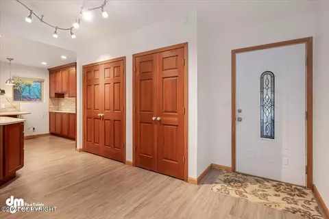 Entry Way - 17719 Blue Spruce Ln, Eagle River, AK 99577 photo 1 of 5