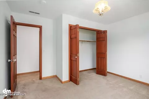 Bedroom - 17719 Blue Spruce Ln, Eagle River, AK 99577 photo 6 of 9