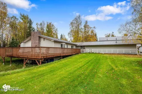 Exterior - 17719 Blue Spruce Ln, Eagle River, AK 99577 photo 16 of 27