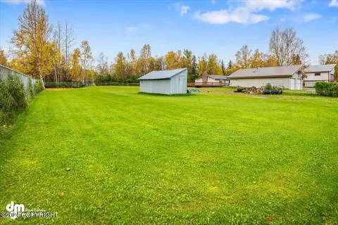 Exterior - 17719 Blue Spruce Ln, Eagle River, AK 99577 photo 15 of 27