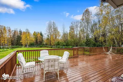 Exterior - 17719 Blue Spruce Ln, Eagle River, AK 99577 photo 11 of 27
