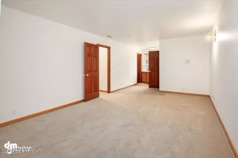 Bedroom - 17719 Blue Spruce Ln, Eagle River, AK 99577 photo 2 of 9