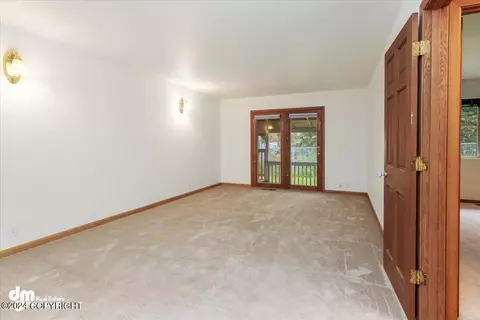 Living - 17719 Blue Spruce Ln, Eagle River, AK 99577 photo 8 of 8