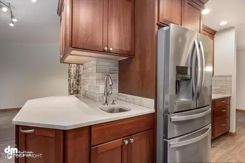Kitchen - 17719 Blue Spruce Ln, Eagle River, AK 99577 photo 4 of 9
