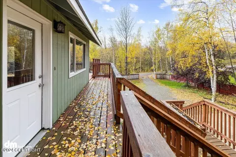 Exterior - 5401 E Cherry Dr, Wasilla, AK 99654 photo 4 of 10