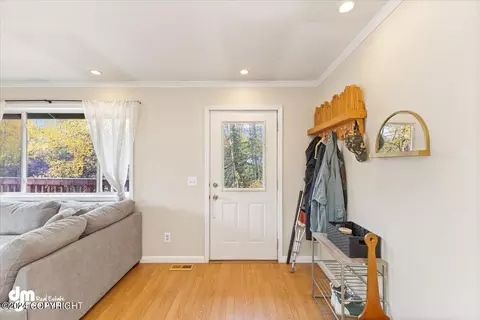 Entry Way - 5401 E Cherry Dr, Wasilla, AK 99654 photo 1 of 5