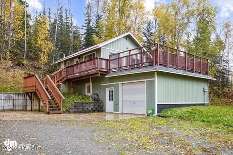 5401 E Cherry Dr, Wasilla, AK 99654