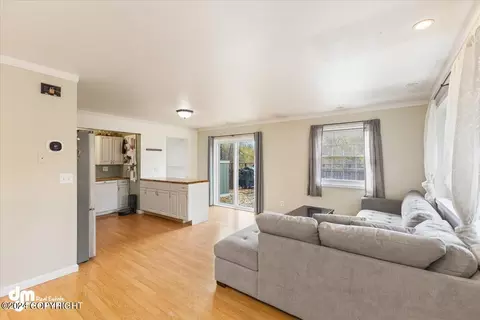 Living - 5401 E Cherry Dr, Wasilla, AK 99654 photo 1 of 2