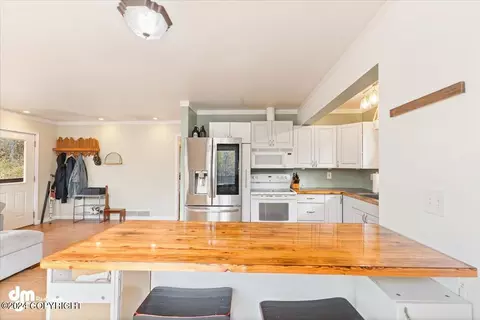 Kitchen - 5401 E Cherry Dr, Wasilla, AK 99654 photo 3 of 3