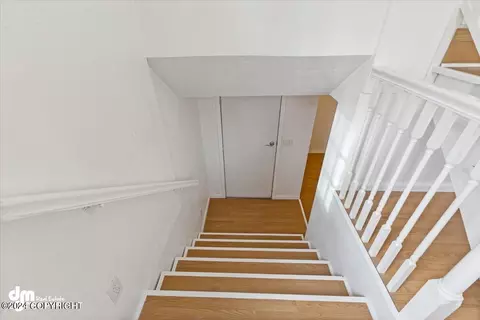 Entry Way - 5401 E Cherry Dr, Wasilla, AK 99654 photo 2 of 5