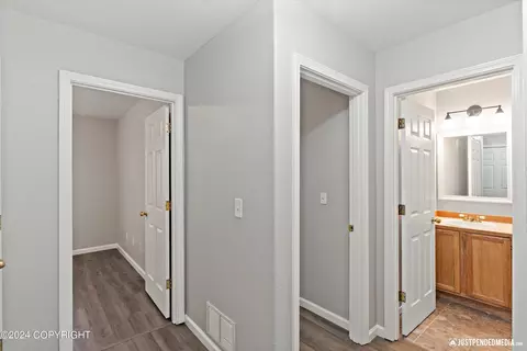 Entry Way - 5686 Alora Loop, Anchorage, AK 99504 photo 5 of 5