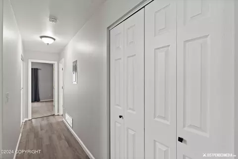 Entry Way - 5686 Alora Loop, Anchorage, AK 99504 photo 2 of 5
