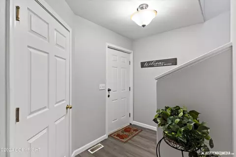 Entry Way - 5686 Alora Loop, Anchorage, AK 99504 photo 1 of 5