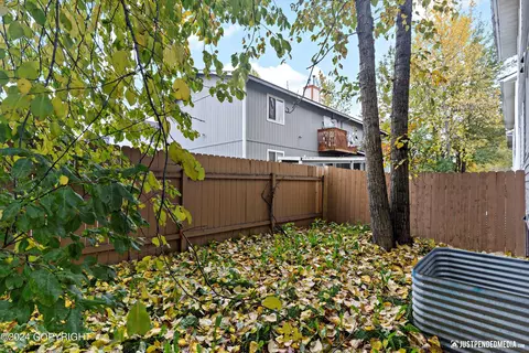 Exterior - 5686 Alora Loop, Anchorage, AK 99504 photo 3 of 4