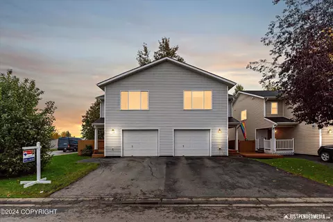 5686 Alora Loop, Anchorage, AK 99504