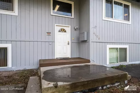 4306 Mcphee Ave, Anchorage, AK 99508