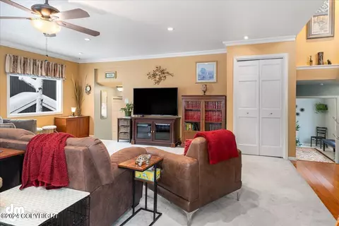 Living - 9902 Amchitka Cir, Eagle River, AK 99577 photo 2 of 4