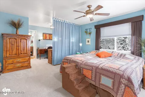 Bedroom - 9902 Amchitka Cir, Eagle River, AK 99577 photo 7 of 9