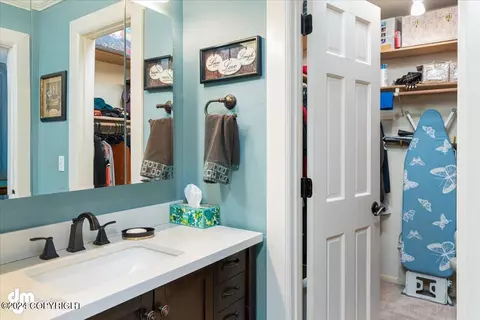 Bath - 9902 Amchitka Cir, Eagle River, AK 99577 photo 5 of 5