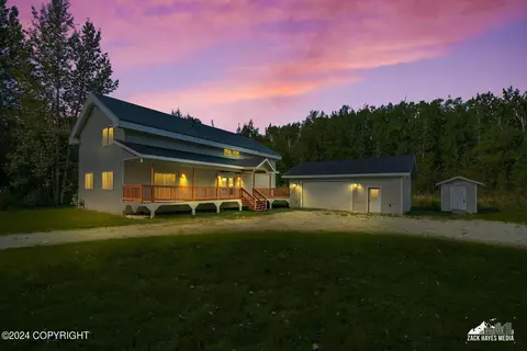 3751 E Carefree Dr, Wasilla, AK 99654