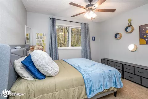 Bedroom - 27220 Falcon Dr, Chugiak, AK 99567 photo 7 of 8