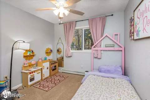 Bedroom - 27220 Falcon Dr, Chugiak, AK 99567 photo 5 of 8