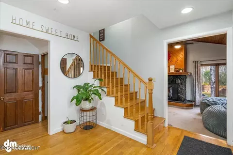 Entry Way - 27220 Falcon Dr, Chugiak, AK 99567 photo 2 of 5