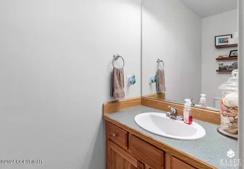 Bath - 8748 Lassen St, Eagle River, AK 99577 photo 4 of 4
