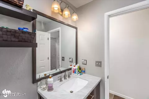 Bath - 9555 Canton Loop, Anchorage, AK 99515 photo 2 of 3