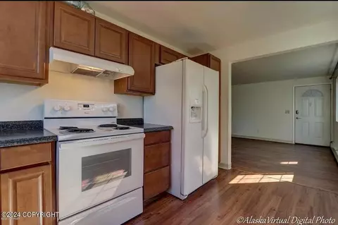 Kitchen - 911 E 10th Ave, Anchorage, AK 99501 photo 3 of 7