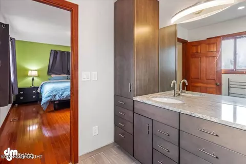 Bath - 17138 Santa Maria Dr, Eagle River, AK 99577 photo 2 of 5