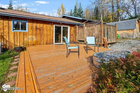 Exterior - 17138 Santa Maria Dr, Eagle River, AK 99577 photo 7 of 33