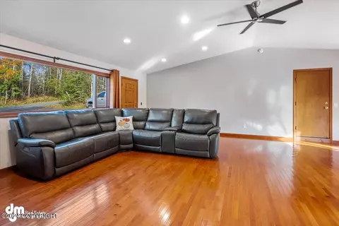 Living - 17138 Santa Maria Dr, Eagle River, AK 99577 photo 1 of 2