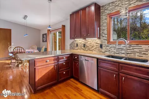 Kitchen - 17138 Santa Maria Dr, Eagle River, AK 99577 photo 3 of 4