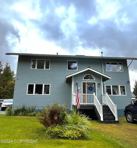 306 Fram St, Petersburg, AK 99833
