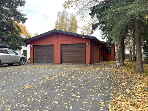 531 Creekside St, Anchorage, AK 99504