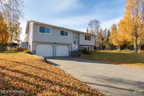 523 Pine Ave, Kenai, AK 99611
