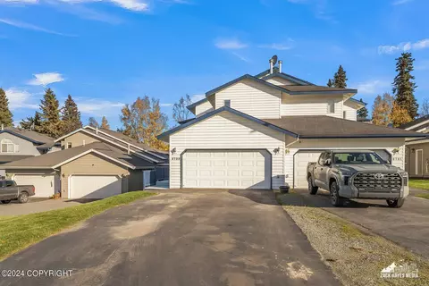 6739 Delong Landing Cir, Anchorage, AK 99502