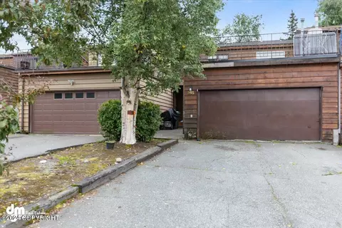 345 Krane Dr, Anchorage, AK 99504