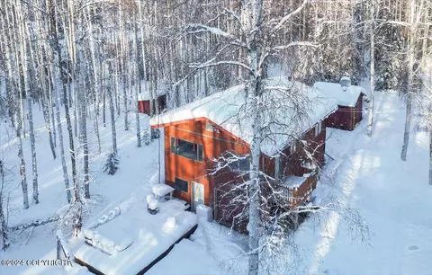351 Bote Ln, Fairbanks, AK 99712